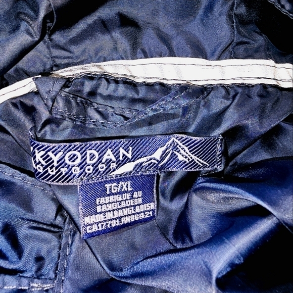 Kyodan ACTION PACKABLE WINDBREAKER Navy - Picture 9 of 10